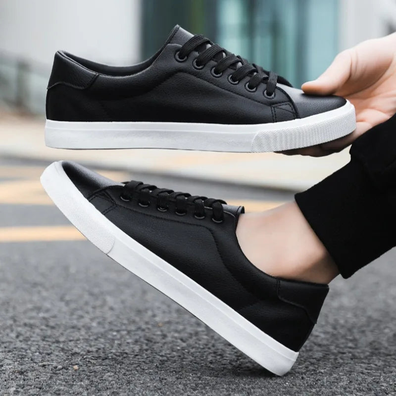 Clarks Classic Sneakers