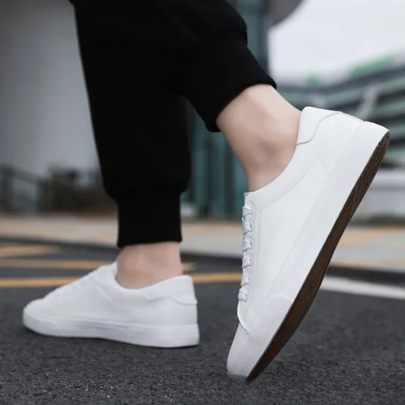 Clarks Classic Sneakers