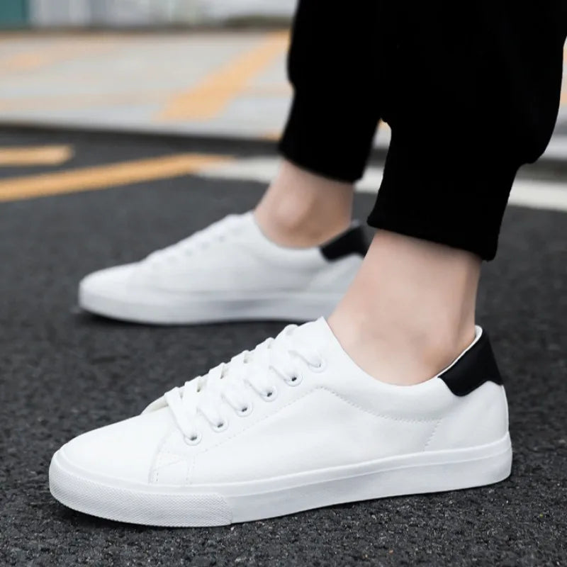 Clarks Classic Sneakers