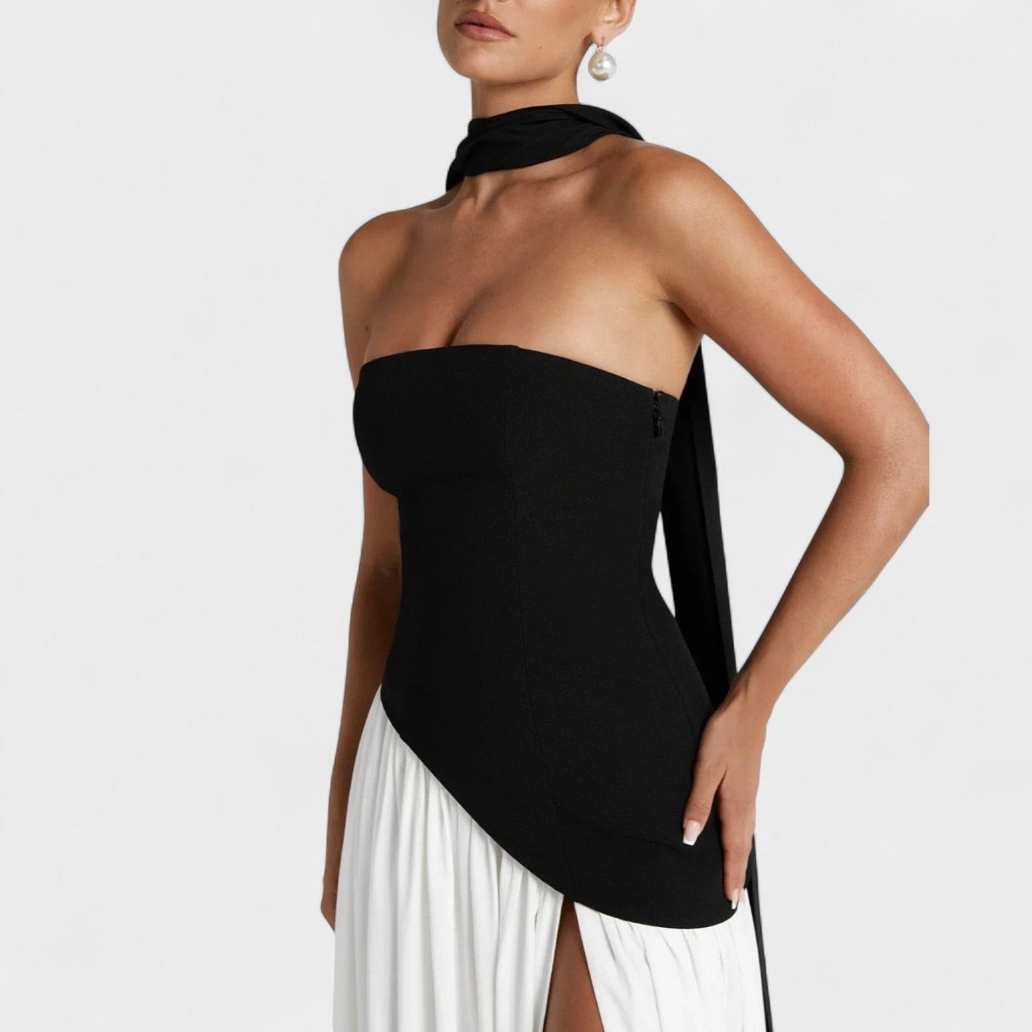 Leonor Elegant Gala Dress